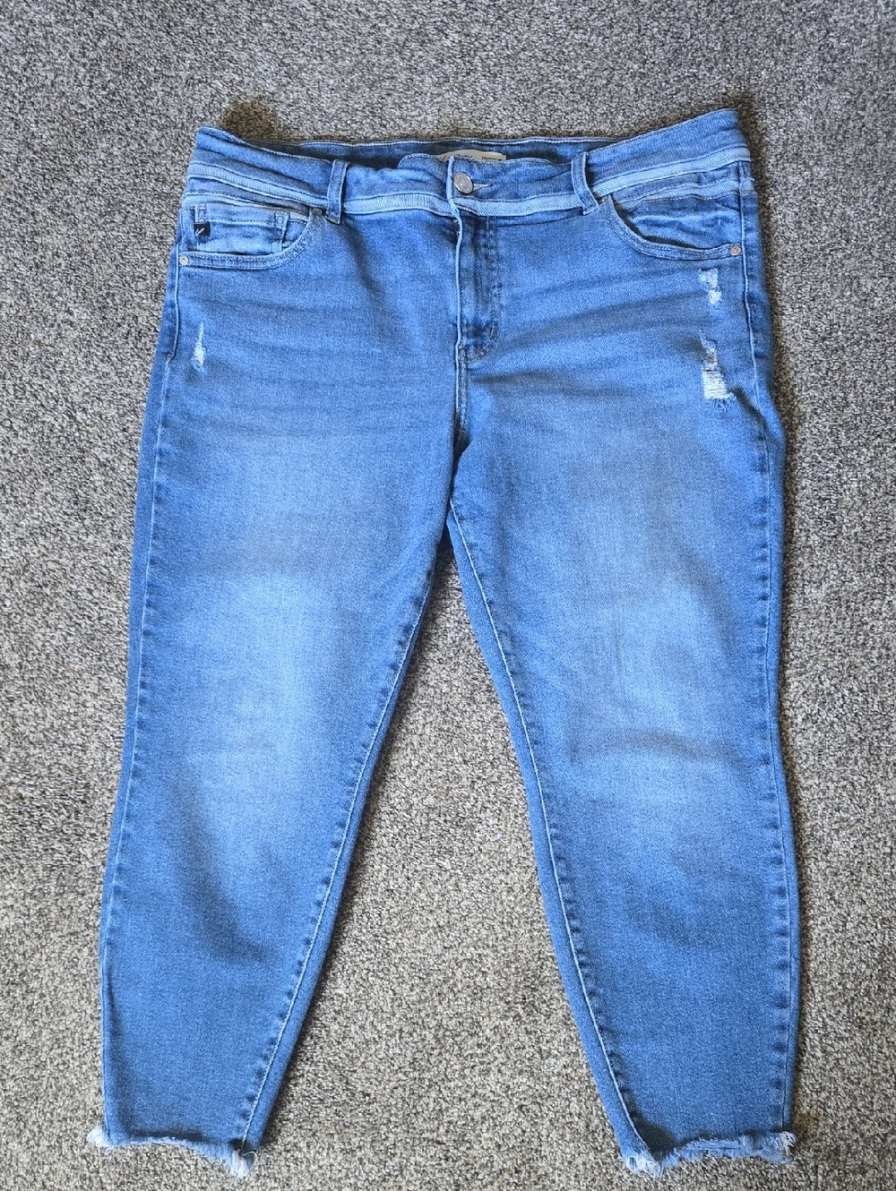 KanCan Classic Blue Cropped Ankle Jeans